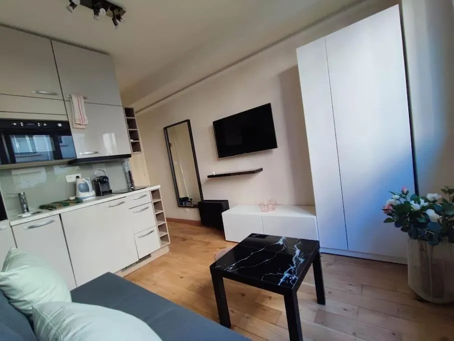 Studio Paris Montmorency 0*,